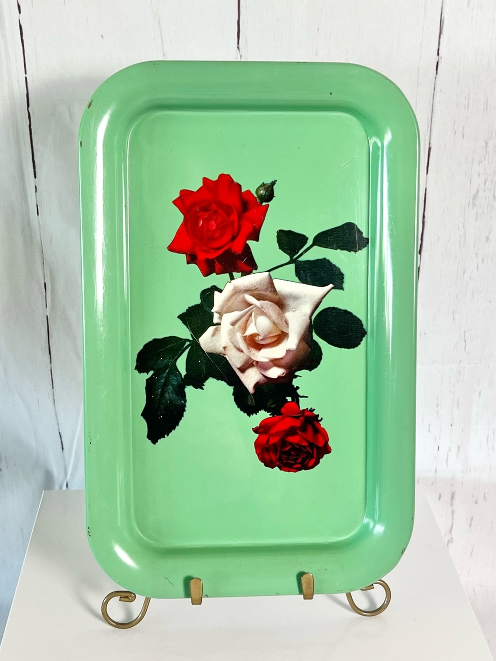 VTG MCM Metal Tin Litho Snack Lap Serving Tray Green Red White Roses 14x9